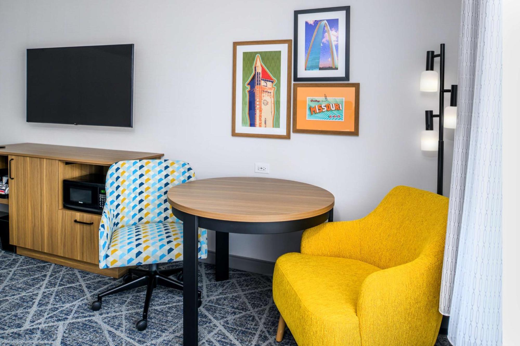 Hampton Inn By Hilton St Louis Airport Woodson Terrace Εξωτερικό φωτογραφία