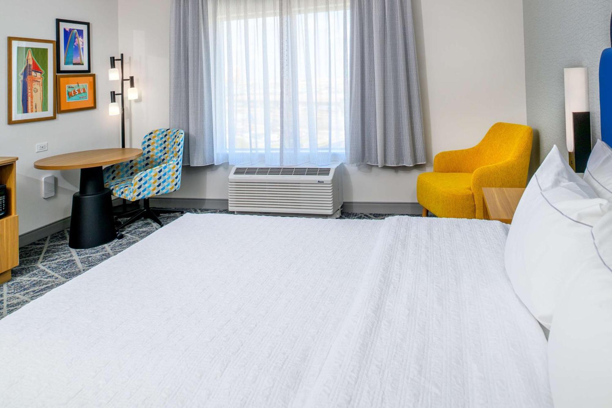 Hampton Inn By Hilton St Louis Airport Woodson Terrace Εξωτερικό φωτογραφία